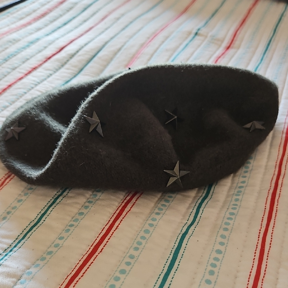 Army Gray Beret with Star